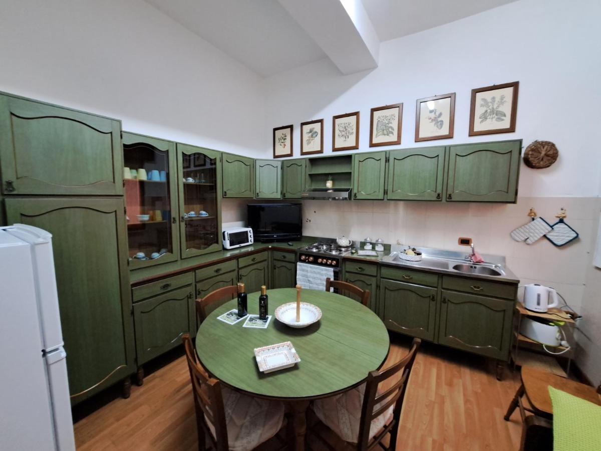 Appartamento Il Vecchio Piano Castrovillari Esterno foto