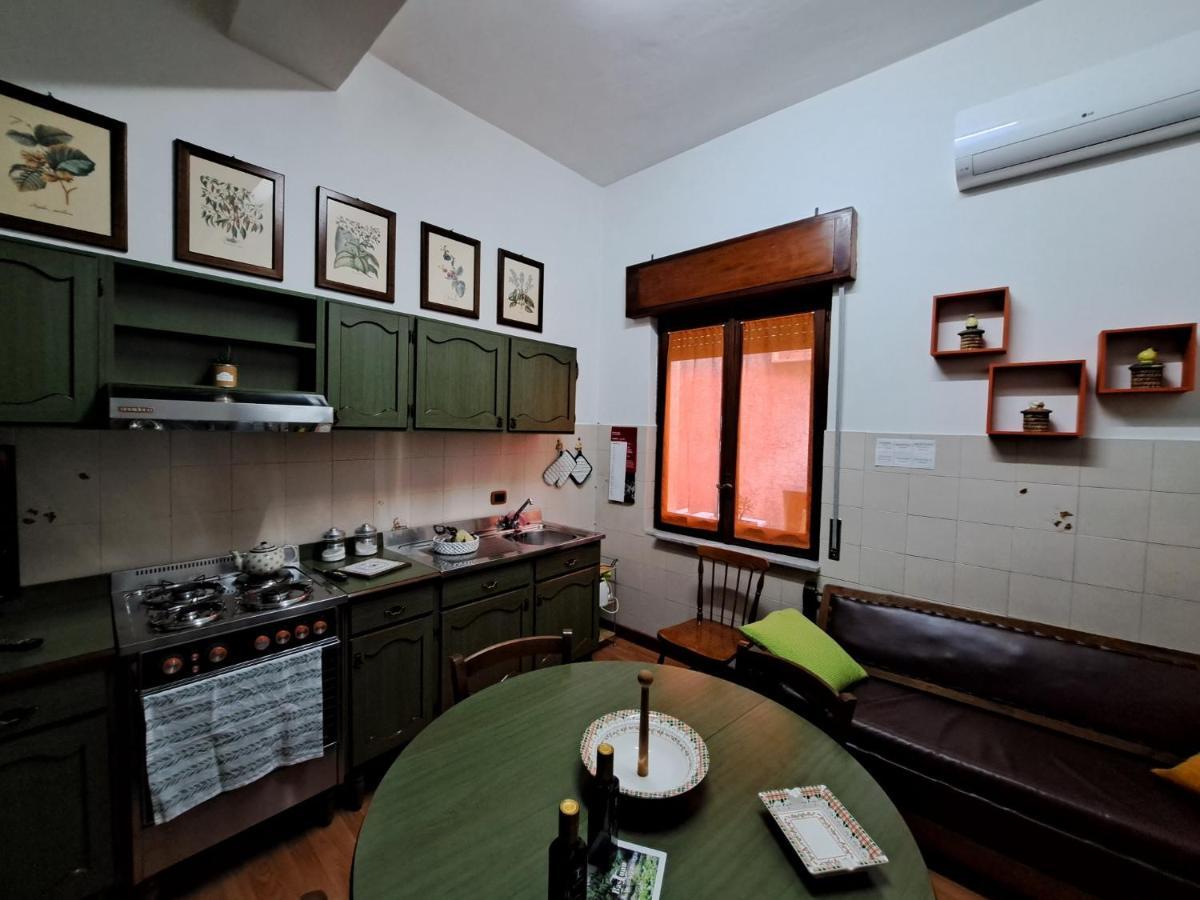 Appartamento Il Vecchio Piano Castrovillari Esterno foto